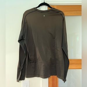 Lululemon Metal Vent Tech Long Sleeve Shirt